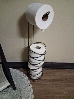 Toilet paper holder