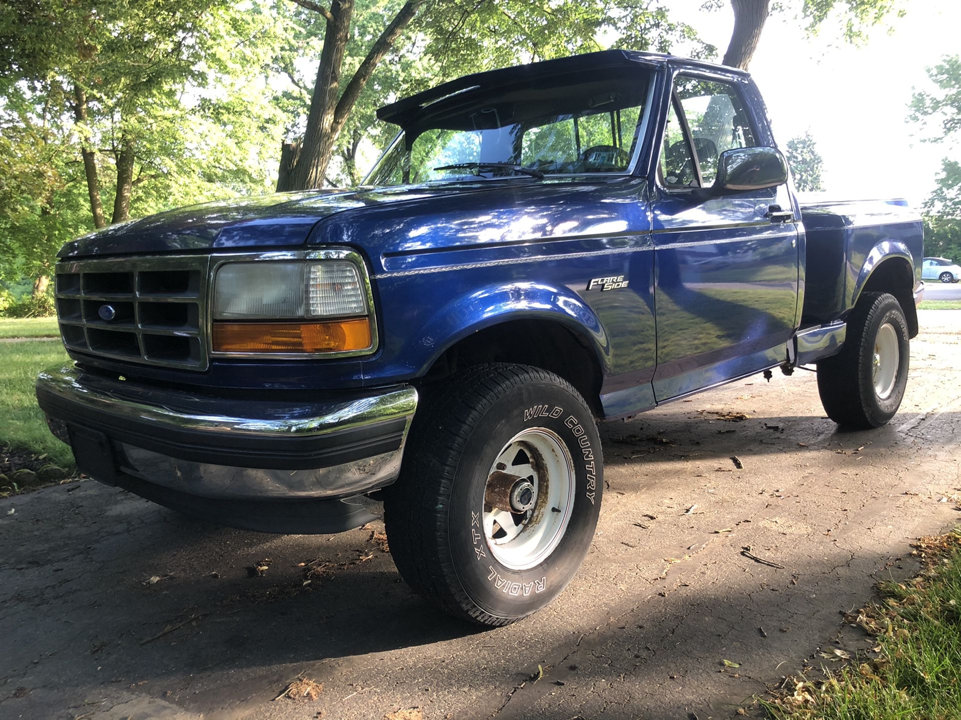 1993 Ford F-150 4x4 Flare Side Short Bed!