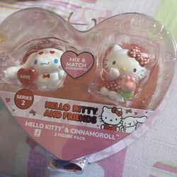 Hello Kitty And Cinnamon Roll
