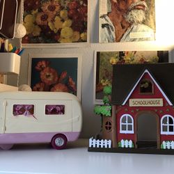 Li’l Woodzeez Camper And School