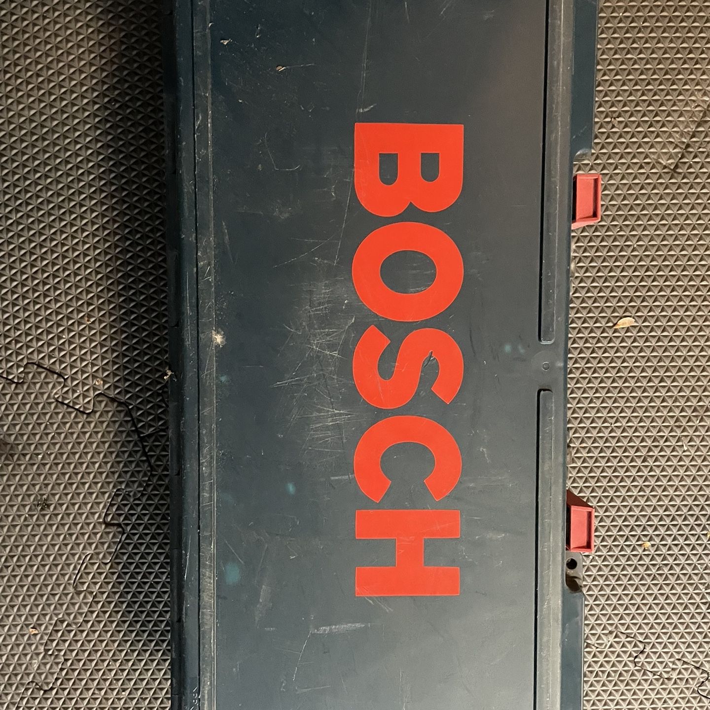 Bosch Bulldog Xtreme Max Corded Rotary Hammer Drill Tool