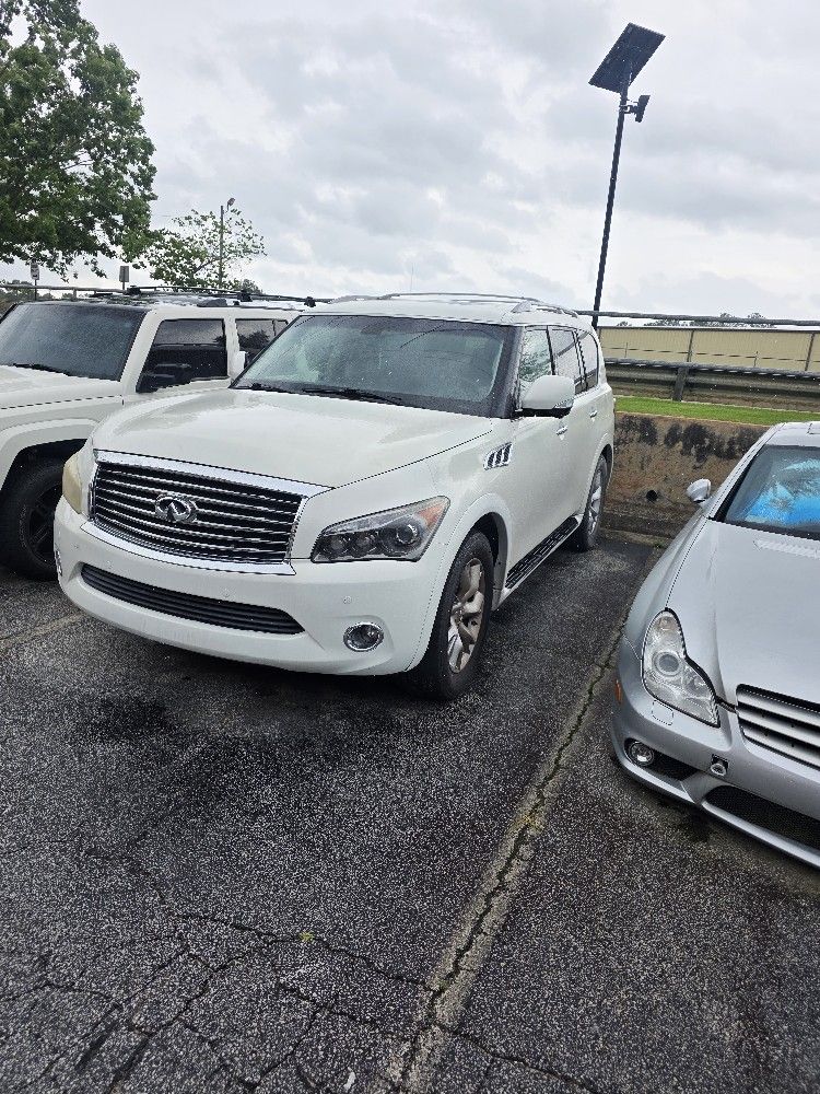 2013 Infiniti Qx56