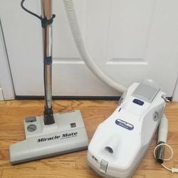 NEW condition  MIRACLE MATE VACUUM WITH COMPLETE ATTACHMENTS. , WORKS EXCELLENT. , AMAZING POWER SUCTION. , IN THE BOX 