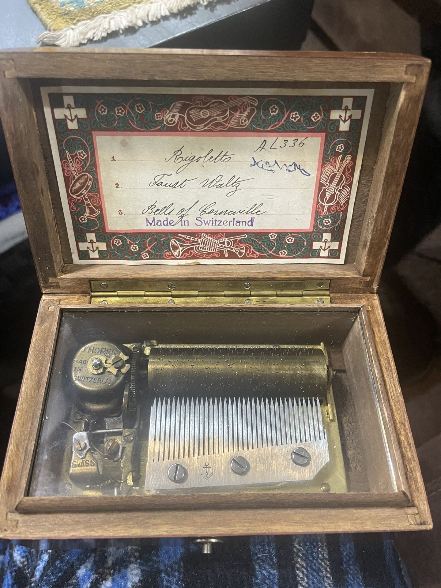 1913 Antique Swiss Thoren Music box