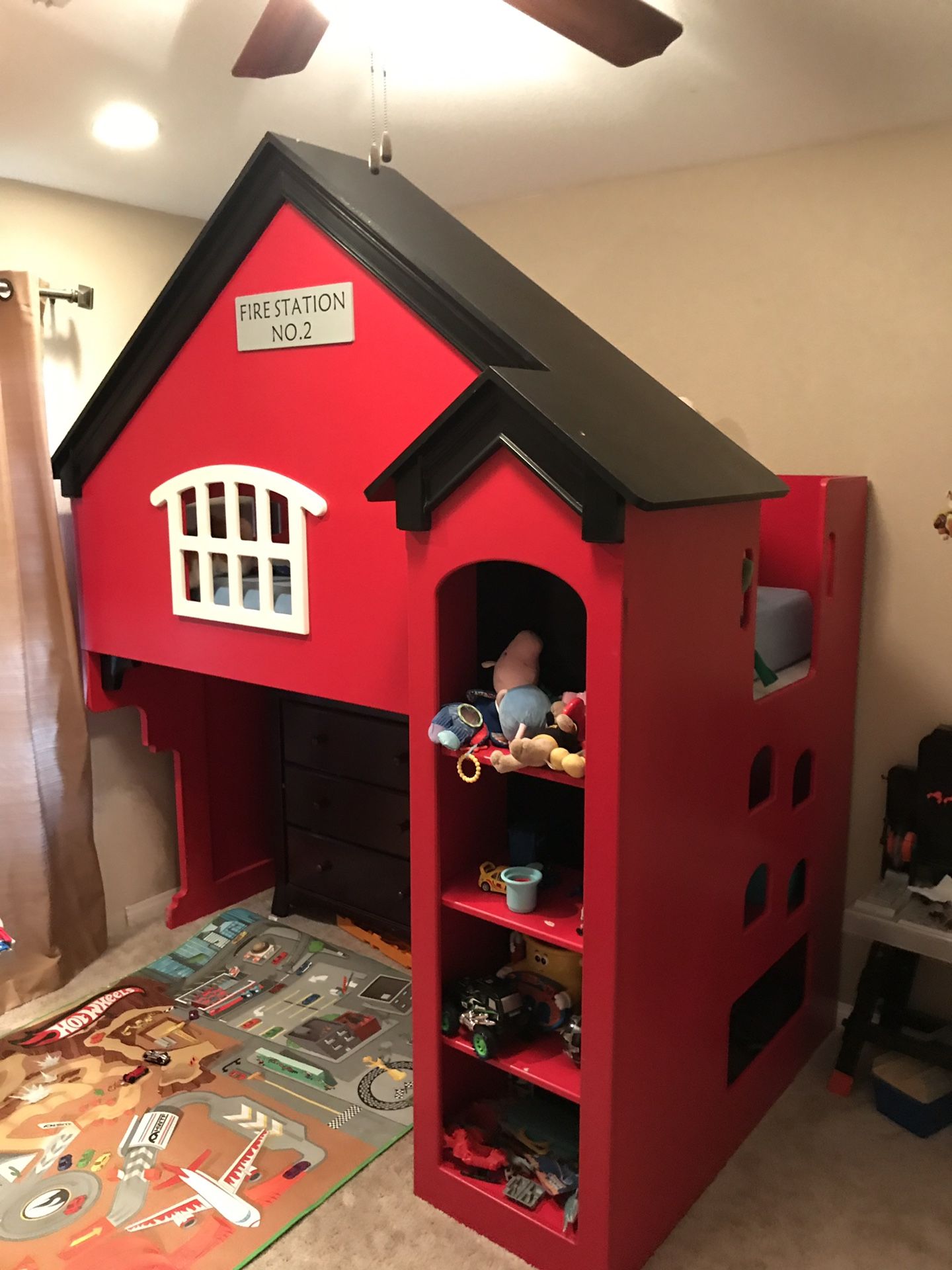 Bunk bed fire station