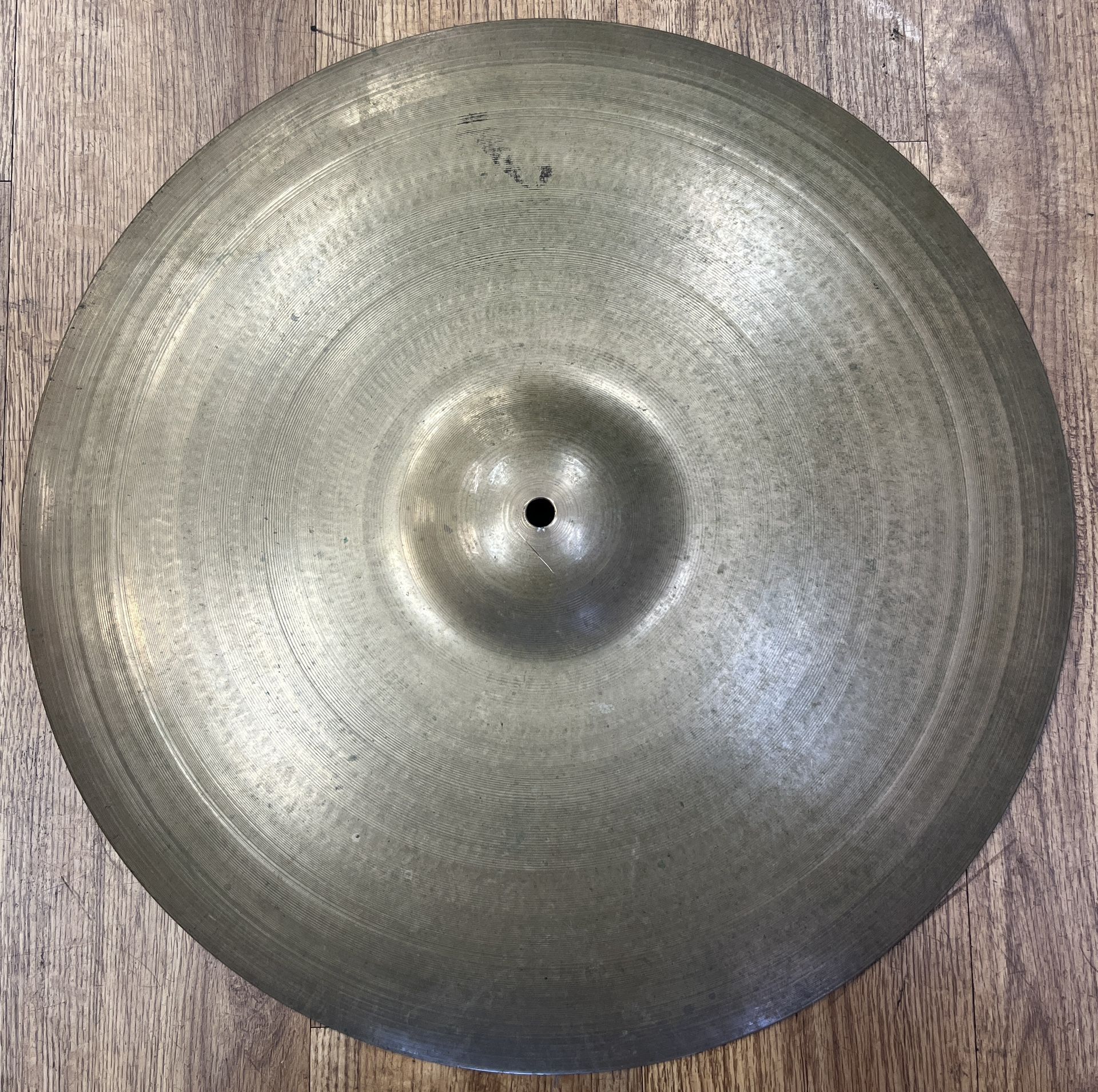 ZILDJIAN AVEDIS 20” RIDE CYMBAL