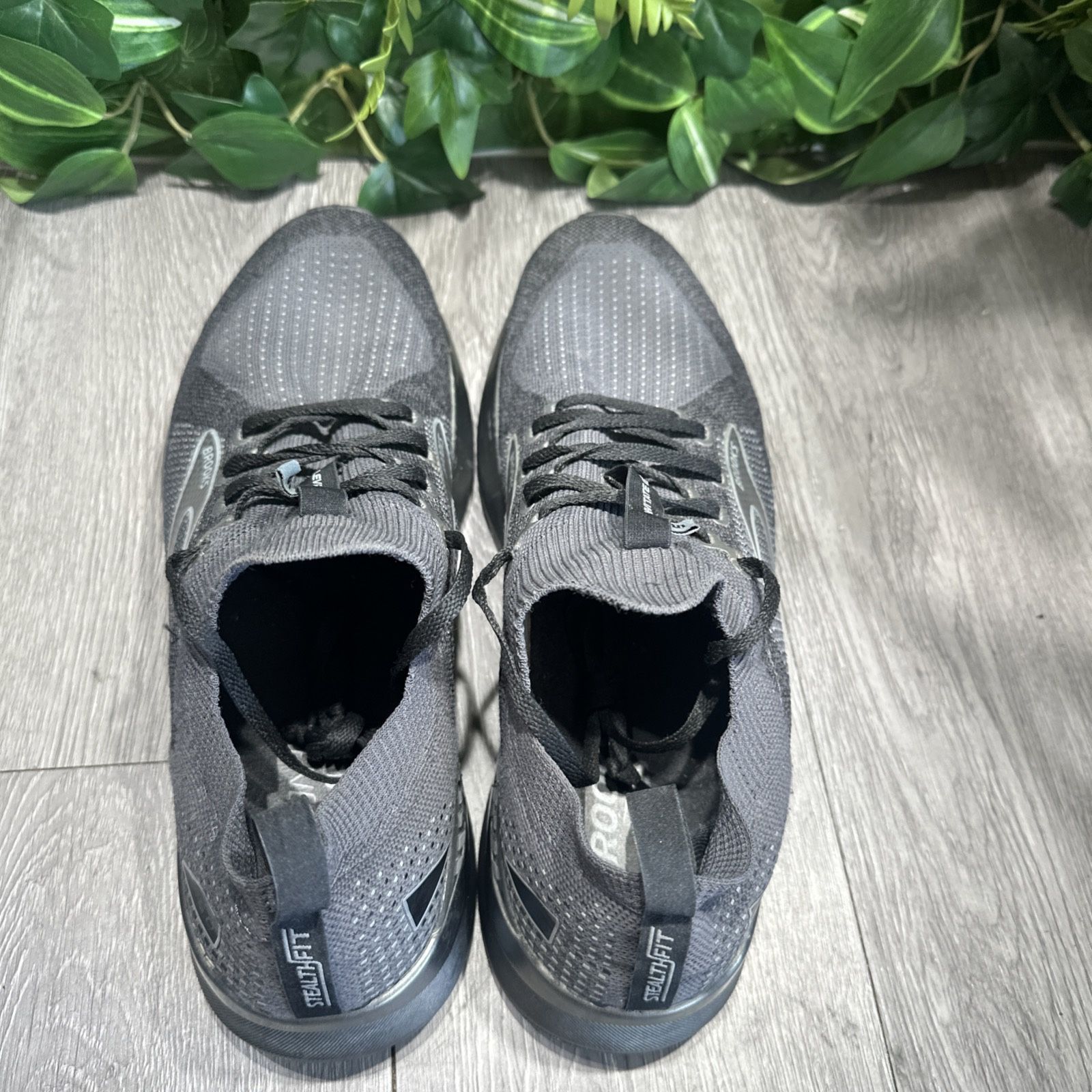 Brooks Levitate StealthFit GTS 5 Men display picture 2