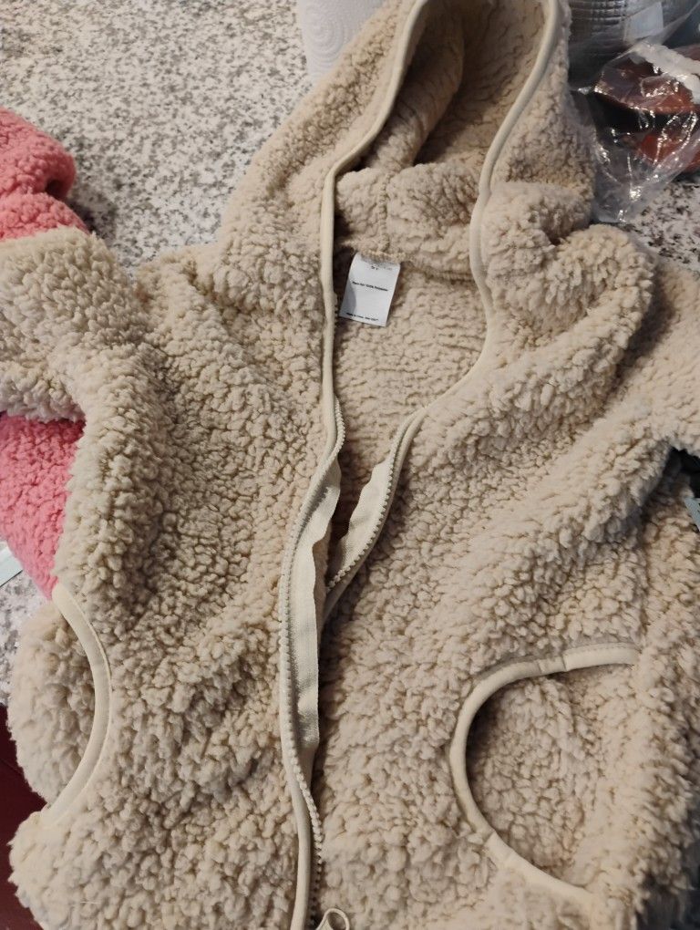 Kids Jackets/3 t And 5 T