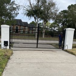 Liftmaster Gate Opener 
