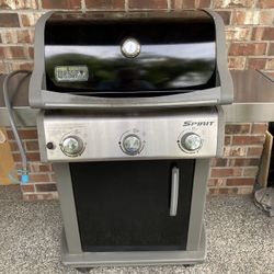 Weber Spirit Natural Gas BBQ