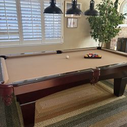 Beautiful 8ft Professional Pool Table