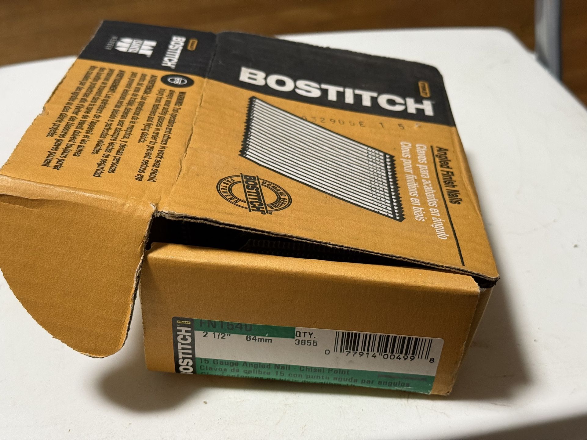 Bostitch 2-1/2 in. L X 15 Ga. 38mm Angled Strip Coated Finish Nails 3855