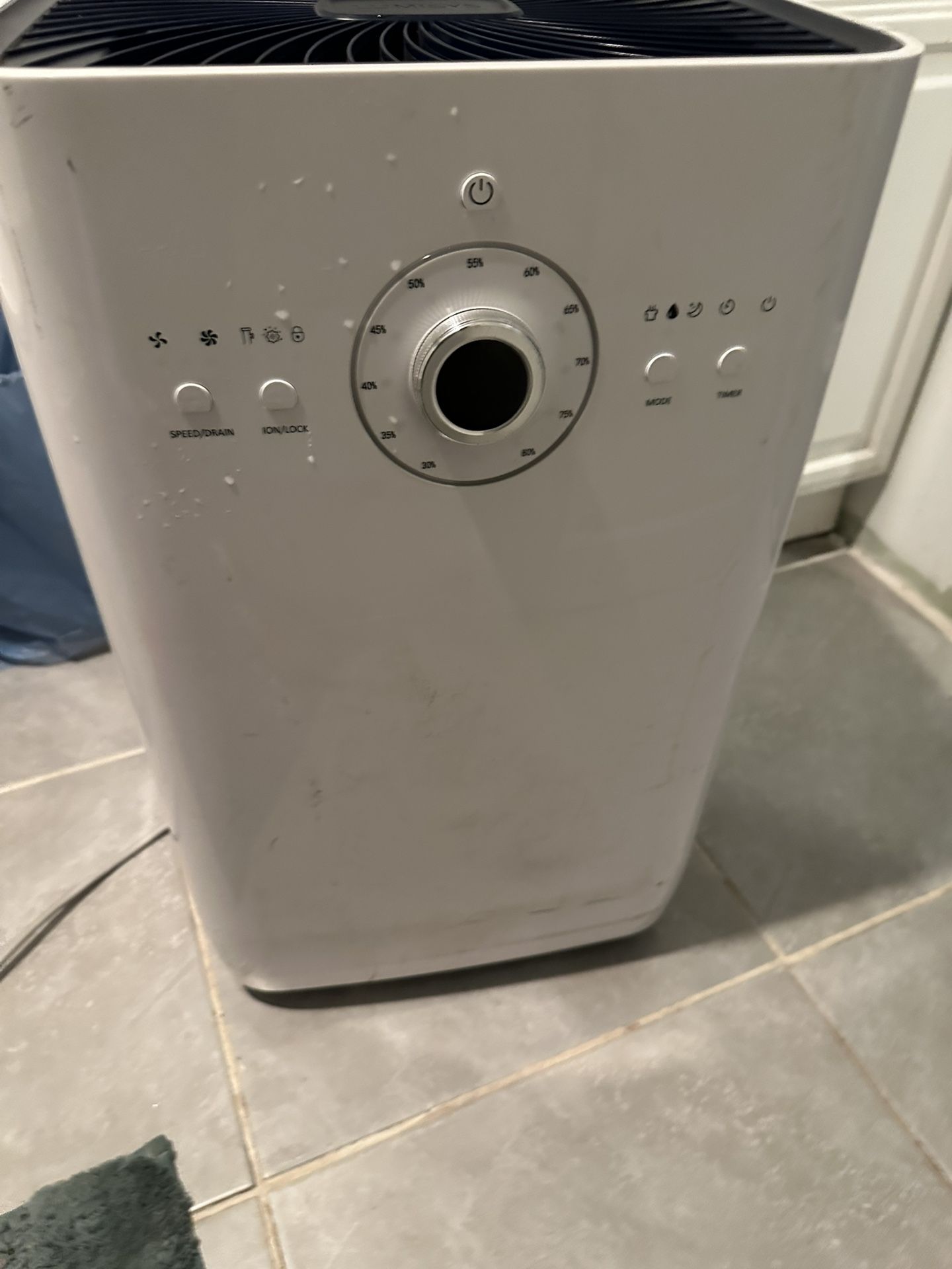 Lumisys Dehumidifier