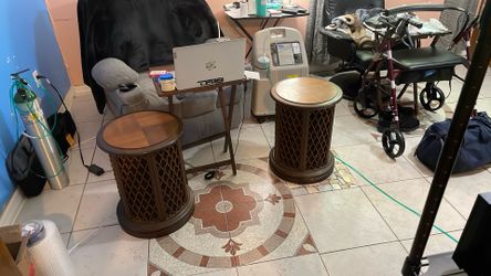 PRACTICALLY ONE OF A KIND L. E. Pioneer One Owner Pioneer Omni Directional OS 06 Speaker  END TABLE. HARD WOOD.  NICE.    Enable