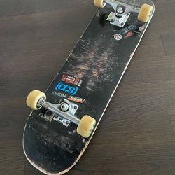 Skateboard 8.5