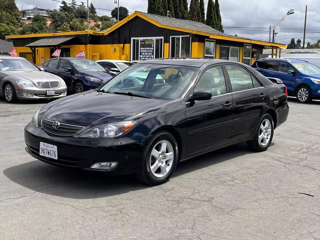 2004 Toyota Camry