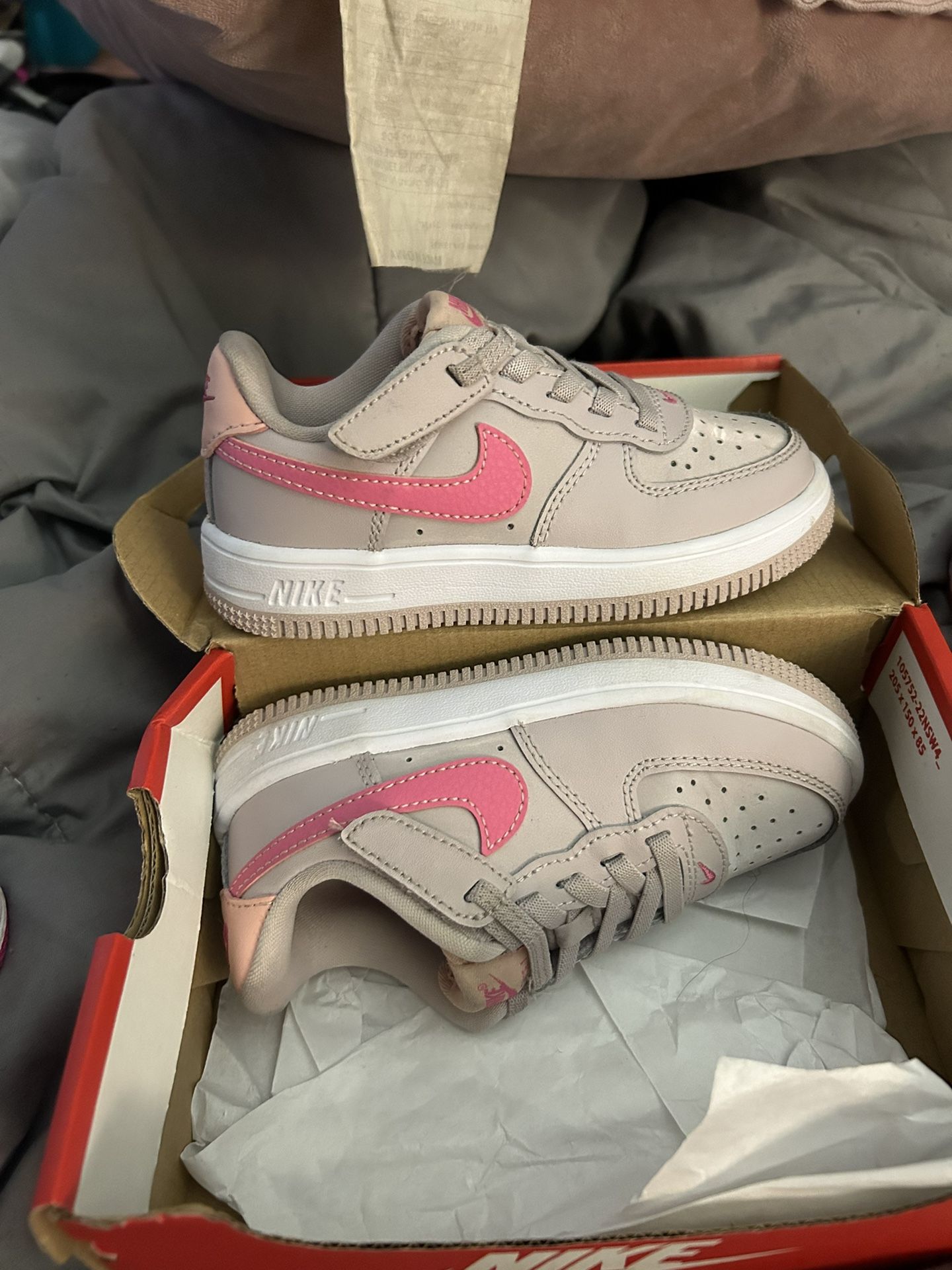 Nike Toddler Size 10c