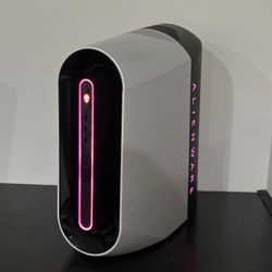 “Lunar White” Alienware Aura Gaming Pc (RTX 2080 SUPER = 4060| I7-9700k | 16GB DDR4 RAM)