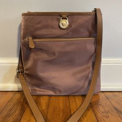 Beautiful Michael Kors Nylon Crossbody 