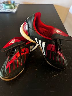 Vintage Adidas Predator Indoors