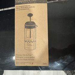 Pampered Chef Measure, Mix & Pour New