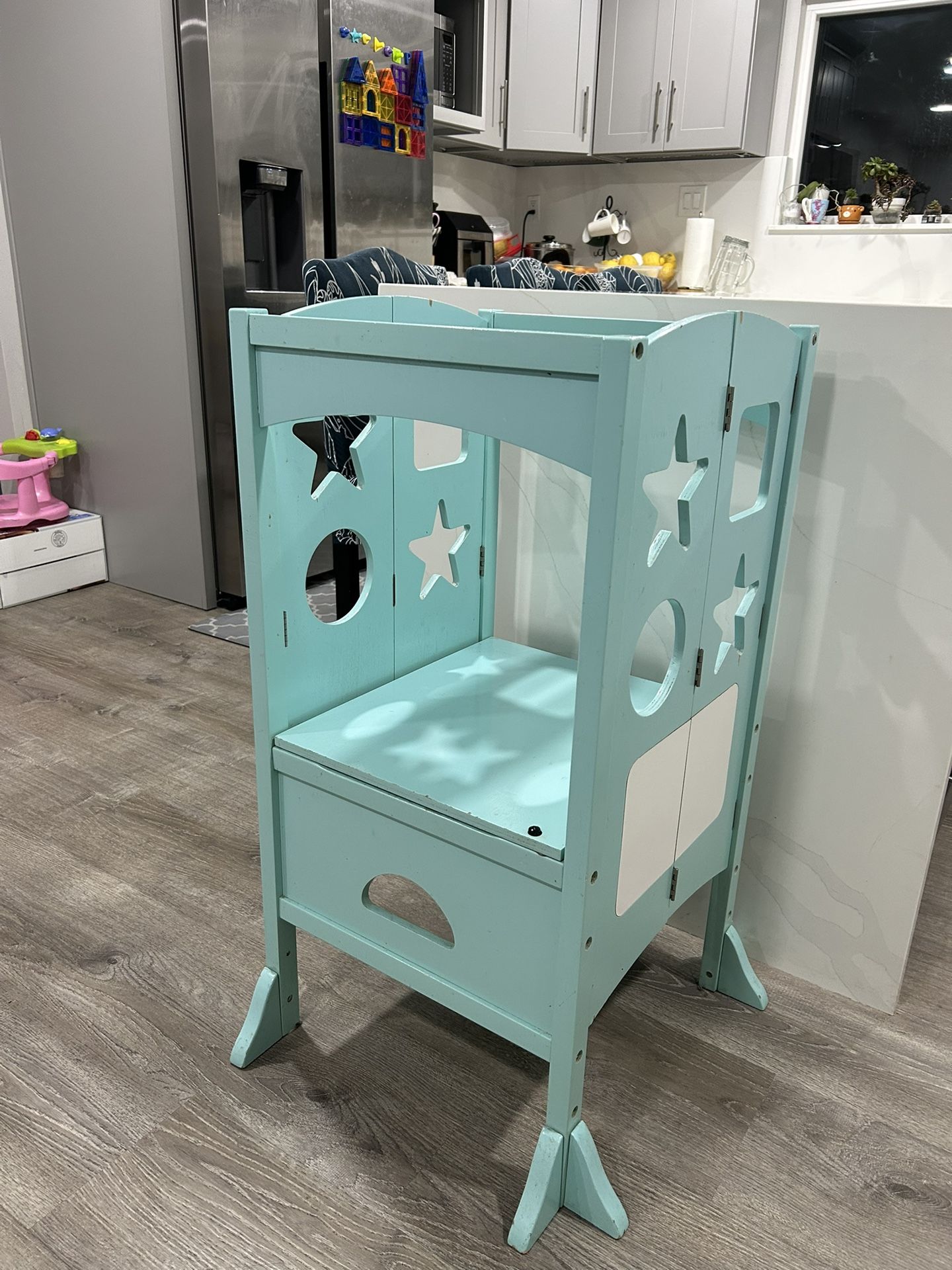 Kitchen Helper Foldable Tower Stool