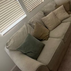 3 Sectional Couch 