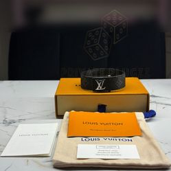 Lv Black Bracelet 