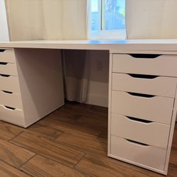 White Desk 
