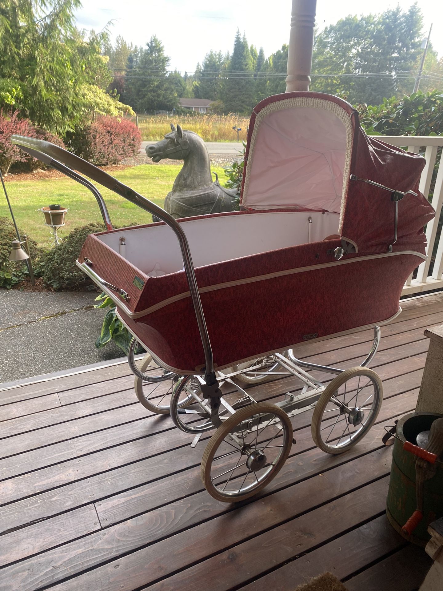 Available: Vintage Baby Buggies Pram Strollers…FREE