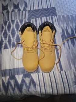 Boy Shoes Size 3