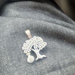 10k Real Gold Pendent For Its Diamond