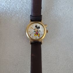 Vintage Disney Time Works Mickey Mouse Watch for Her~Gold Tone Leather