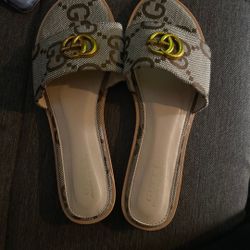 Sandalia Gucci