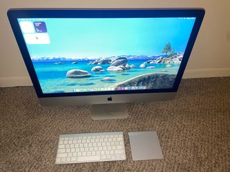 Apple iMac Desktop Computer with Keyboard and Trackpad