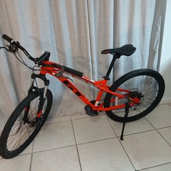 Gt Stomper Frame 13 Inches Tire 24