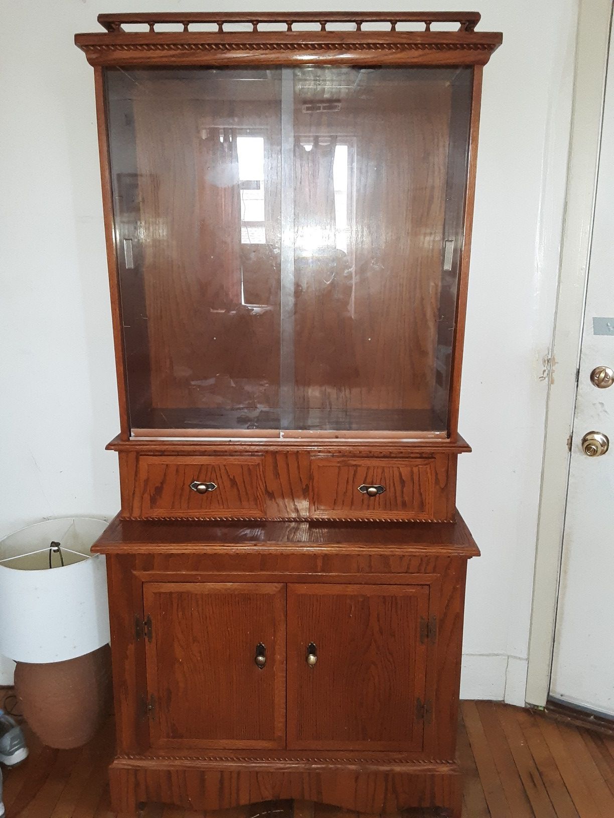 Large hutch