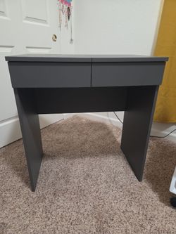 Grey vanity with mirror