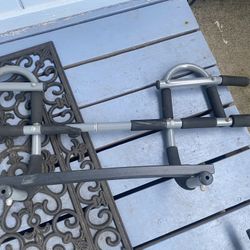 Pull Up Bar