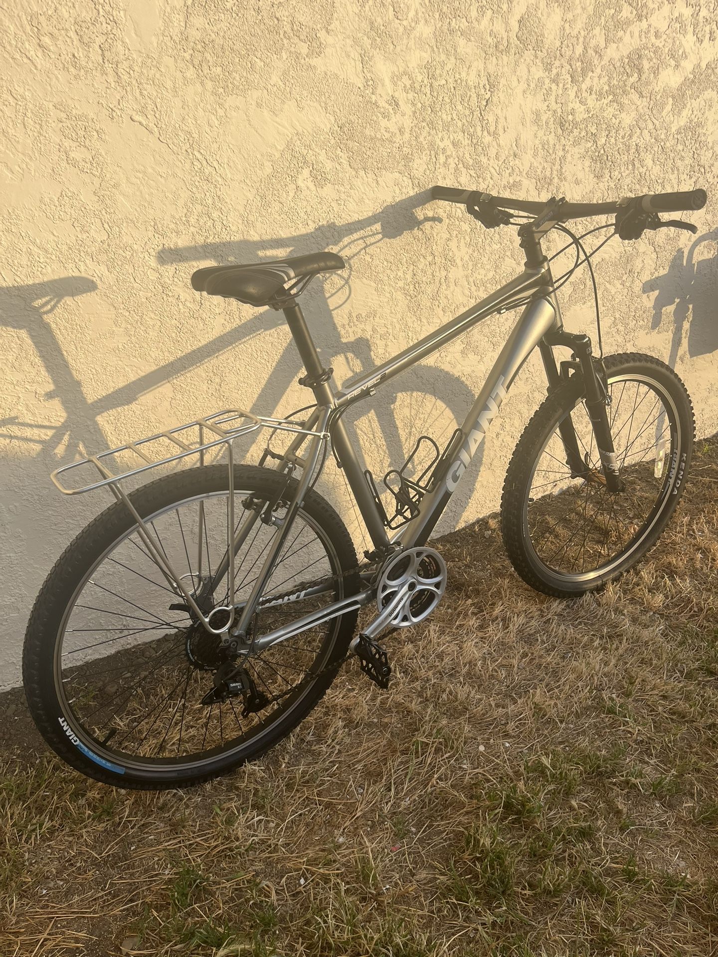 Giant MTB Fully Loaded
