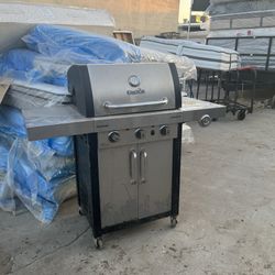 Char-Broil Commercial Series TRU-Infrared Gas Grill
