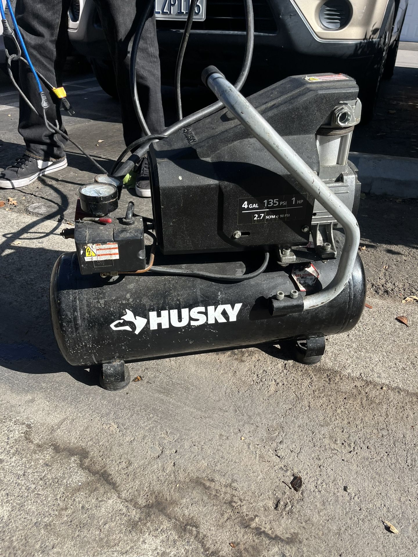 Husky 3 Gallon Portable Air Compressor – L13HPD