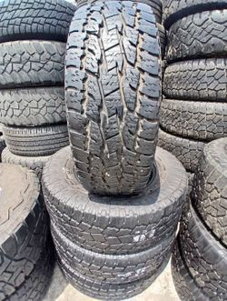 275.65R18 LT toyo  brand tires.  Usados en perfectas condiciones 80%life🚘🚘