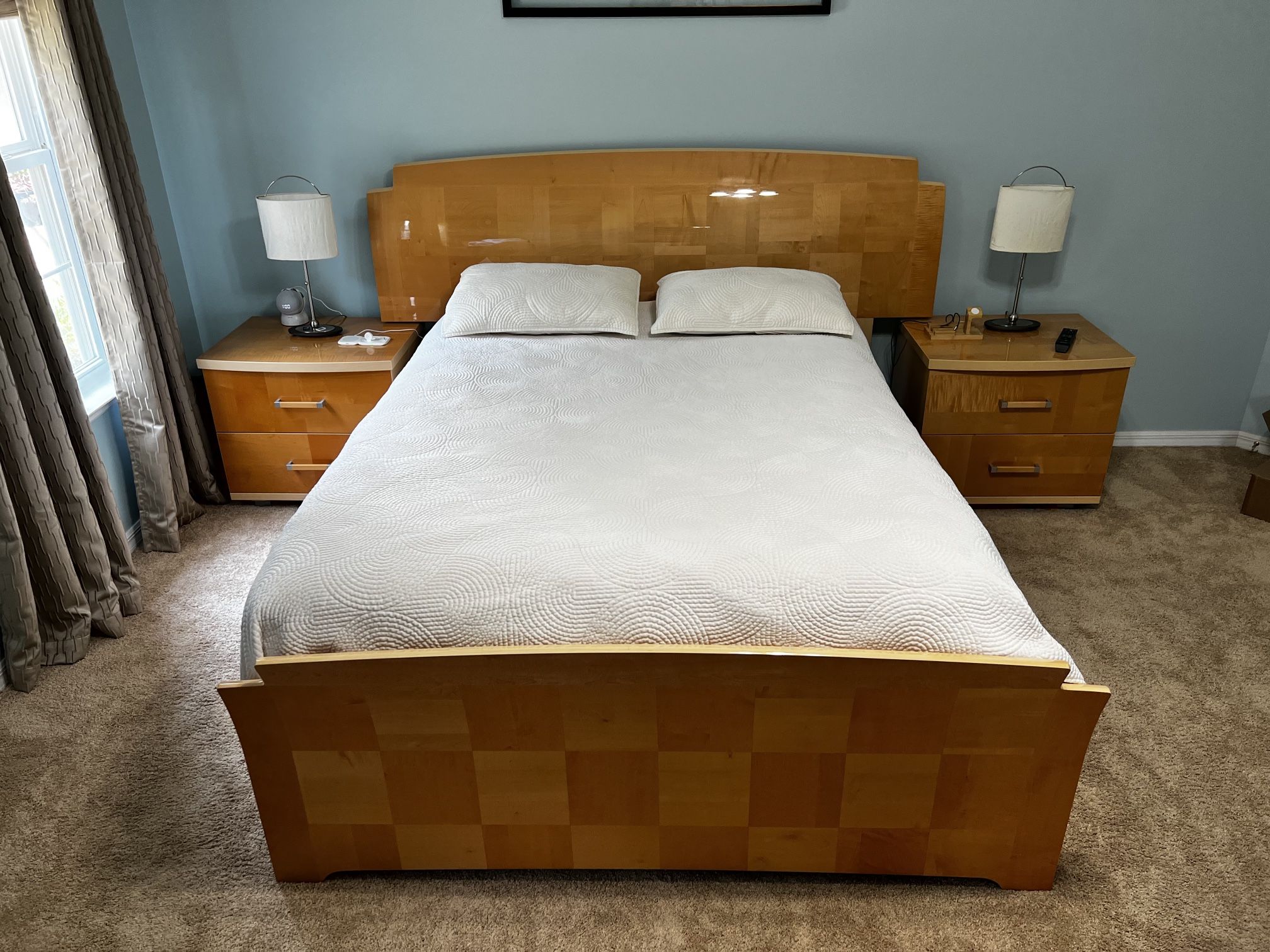 (7) Piece Bedroom Furniture, Made in Italy, High Gloss Lacquer Finish in Blonde color. Dresser, mirror, two side bed rails, bed foot board, bed head