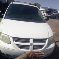 2005 Dodge Caravan