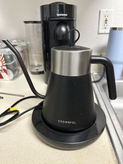 Electric Kettle With Digital Temperature Control