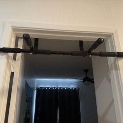 Pull Up Bar