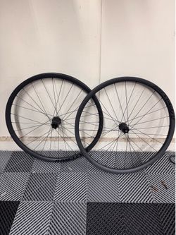 Amflow HMC-30 Carbon Wheelset