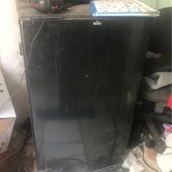 Mini Refrigerator 
