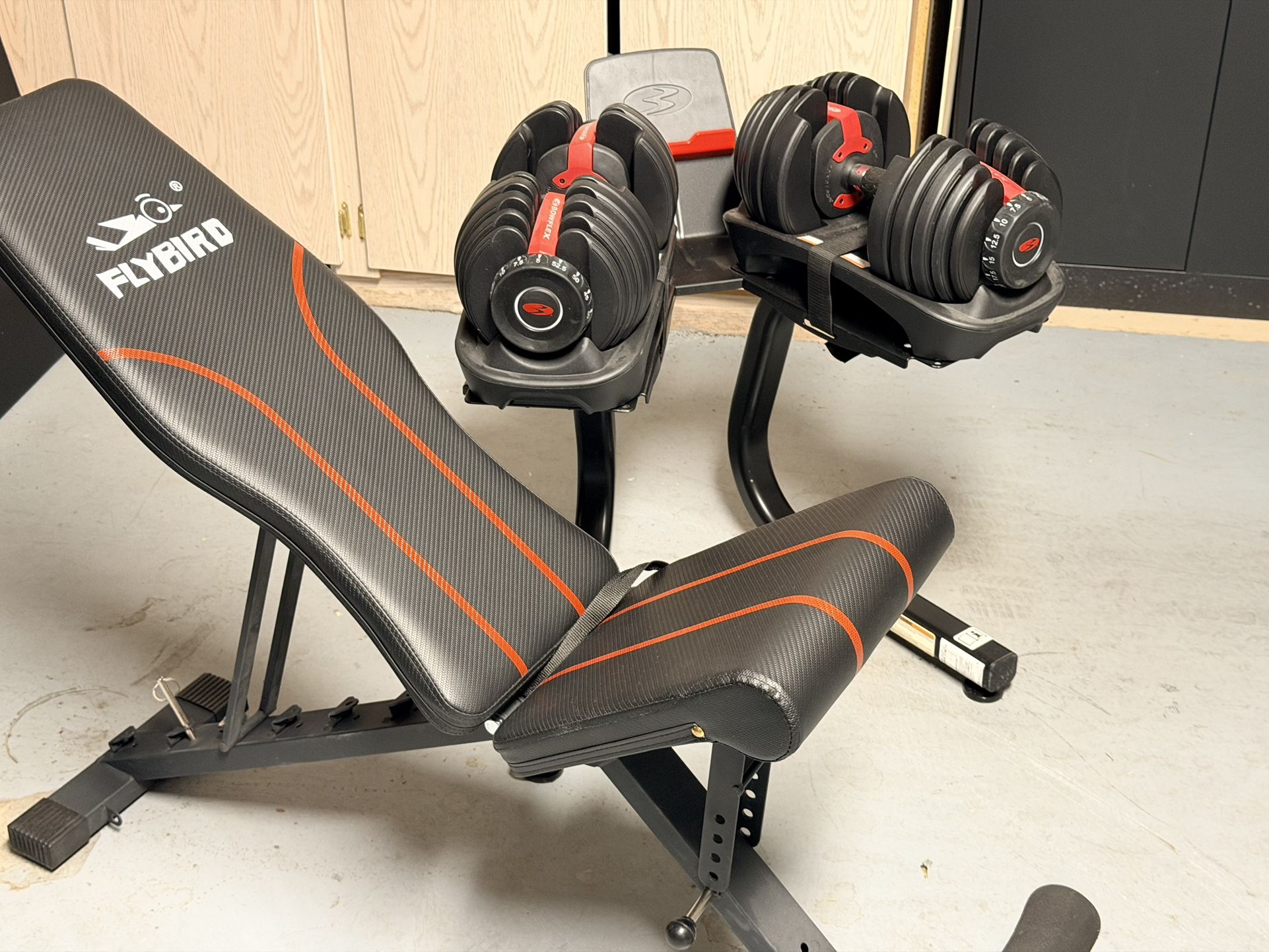 PRICE DROP 🔥 Complete Bowflex 552 Home Gym Bundle – Dumbbells + Stand + Flybird Bench ($525)